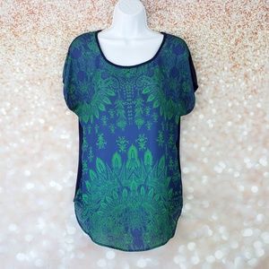 Espresso Popover blouse Large Navy Blue Lime green